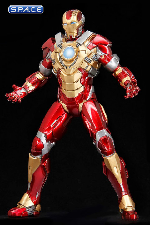 1/9 Scale Iron Man Mark XVII Heartbreaker Armor PVC Model Kit - Action Hero Vignettes (Iron Man 3)