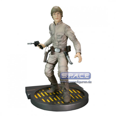 1/7 Scale Luke Skywalker Snap Fit Model Kit (TESB)