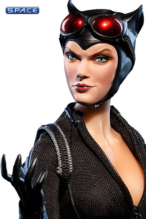 1/6 Scale Catwoman (DC Comics)