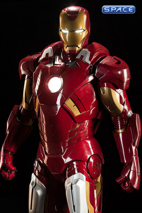 Iron Man Mark VII Legendary Scale Figure (The Avengers)
