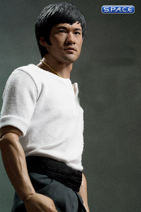 1/6 Scale The Big Boss Real Masterpiece (Bruce Lee)