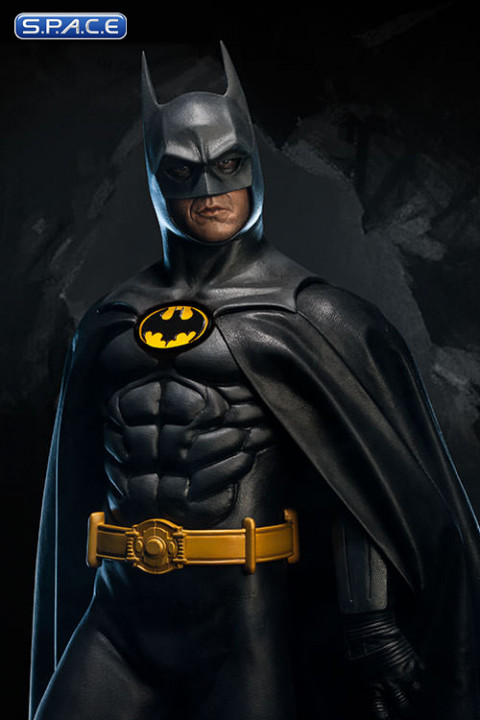 Batman Premium Format Figure (Michael Keaton 1989 Batman Film Version)