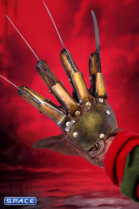 Freddys Glove Dream Warriors Prop Replica (A Nightmare on Elm Street)