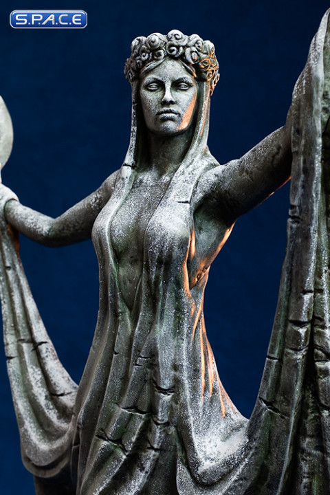 Shrine of Azura Statue (The Elder Scrolls V: Skyrim)