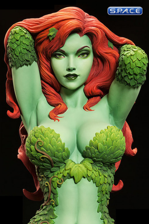 Poison Ivy - Green with Envy Premium Format Figure (DC Comics)