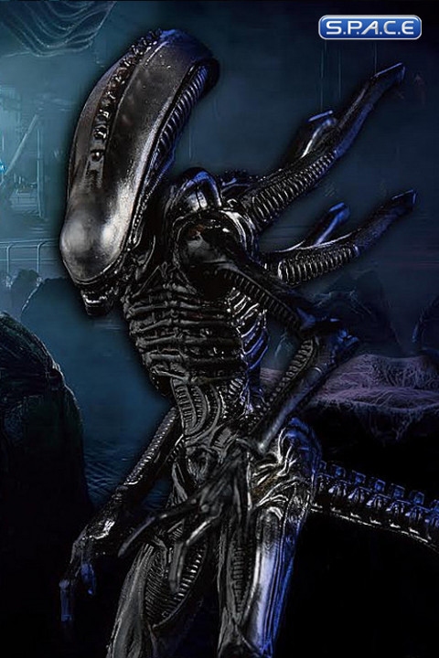 1/18 Scale Xenomorph Lurker  (Aliens: Colonial Marines)