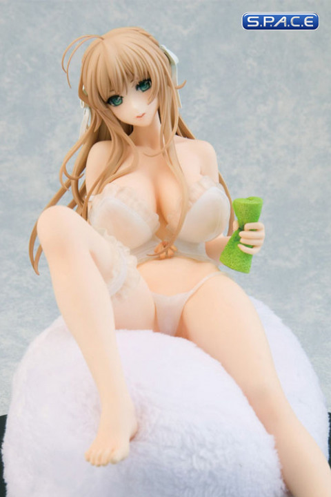 1/6 Scale Maria Saotome PVC Statue with Cushion Base (Sex Life)