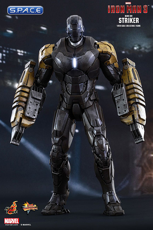 1/6 Scale Striker Mark XXV Movie Masterpiece MMS277 (Iron Man 3)