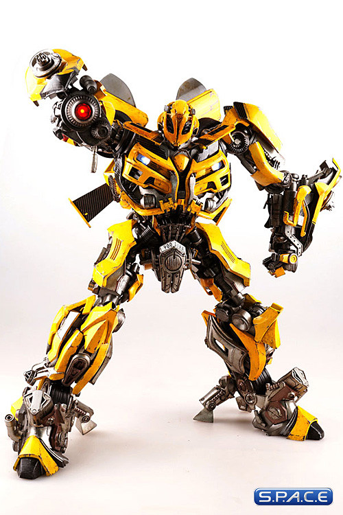 15 Bumblebee (Transformers)
