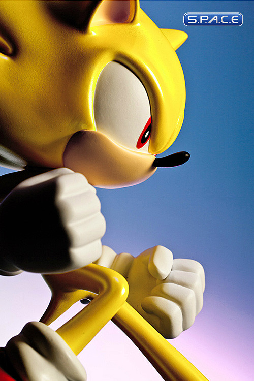 Modern Super Sonic Statue (Sonic the Hedgehog)