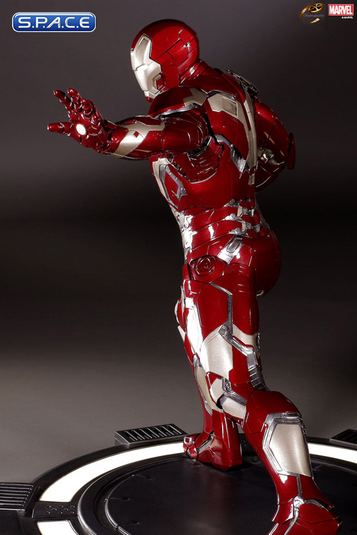 1/3 Scale Iron Man Mark 43 Cinemaquette (Avengers: Age of Ultron)
