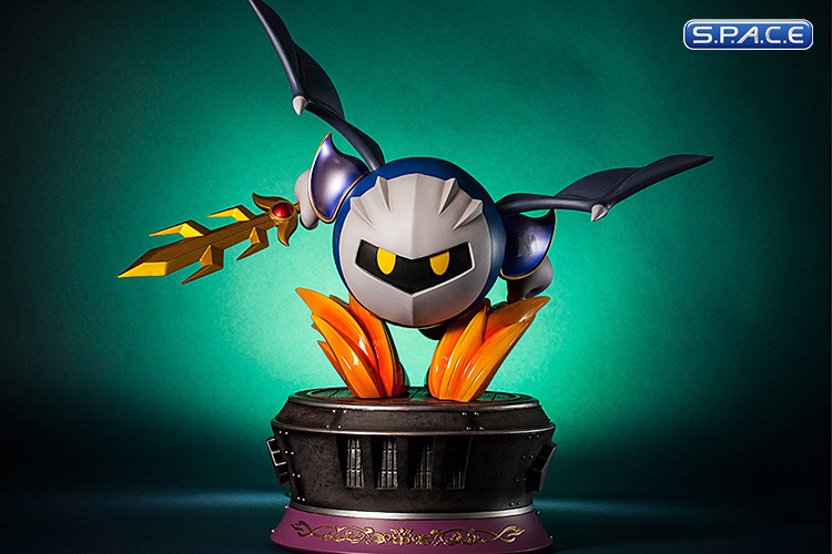 Meta Knight Statue (Kirby)