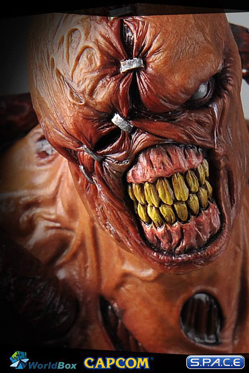 1/6 Scale Nemesis (Resident Evil 3)