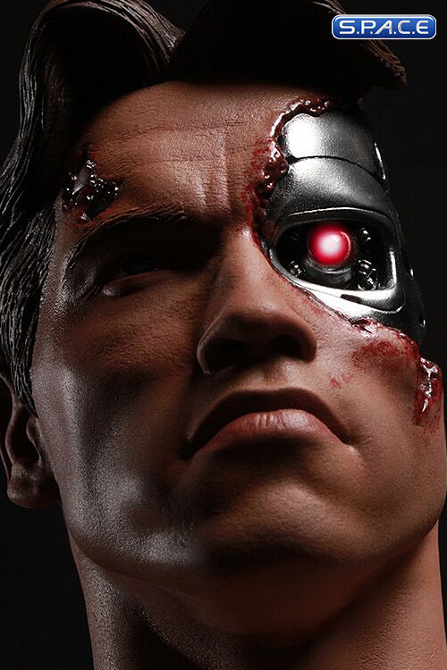 1/2 Scale Battle Damaged T-800 Bust (Terminator Genisys)