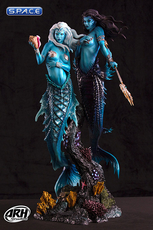 Twin Mermaids Statue