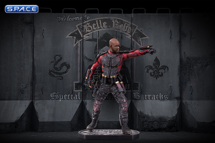 Deadshot Statue (Suicide Squad)
