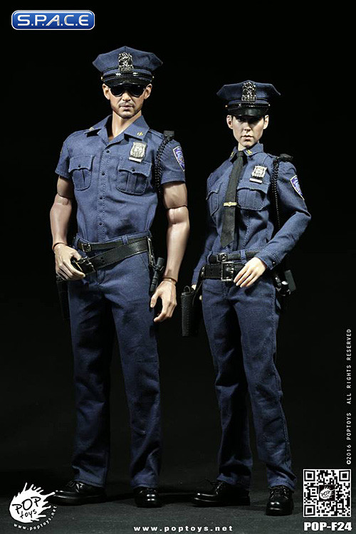1/6 Scale New York Policewoman