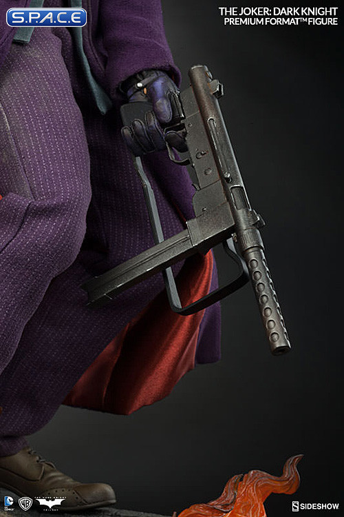 The Joker Premium Format Figure (Batman - The Dark Knight)