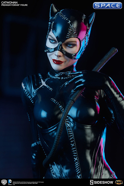Catwoman Premium Format Figure (Batman Returns)