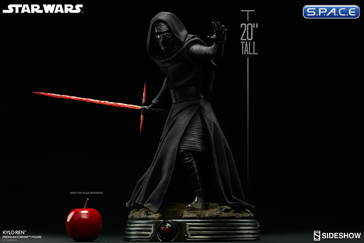 Kylo Ren Premium Format Figure (Star Wars: The Force Awakens)