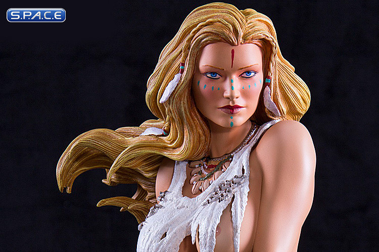 Sha-Ryn - Princess of the Amazons Statue