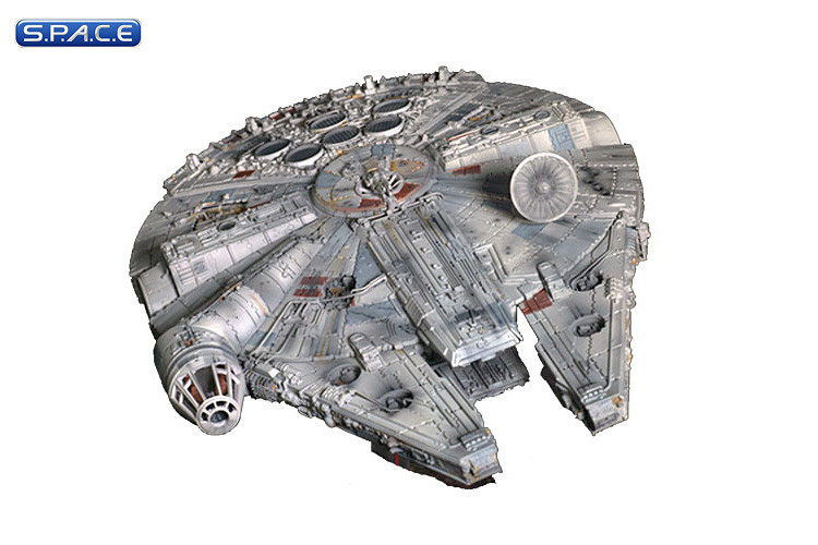 1/100 Scale Millennium Falcon Diecast Replica (Star Wars)