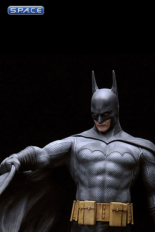 1/6 Scale Batman Statue by Luis Royo (Fantasy Figure Gallery)