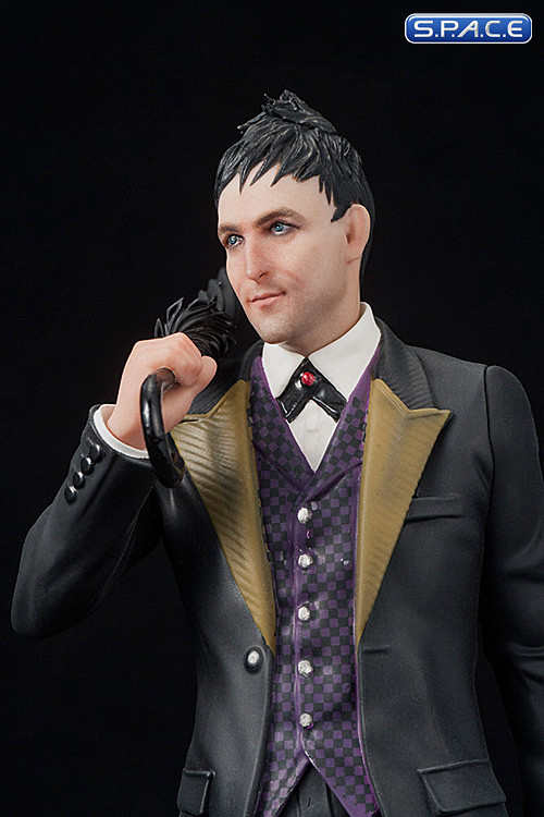 1/10 Scale Oswald Chesterfield Cobblepot ARTFX+ PVC Statue (Gotham)