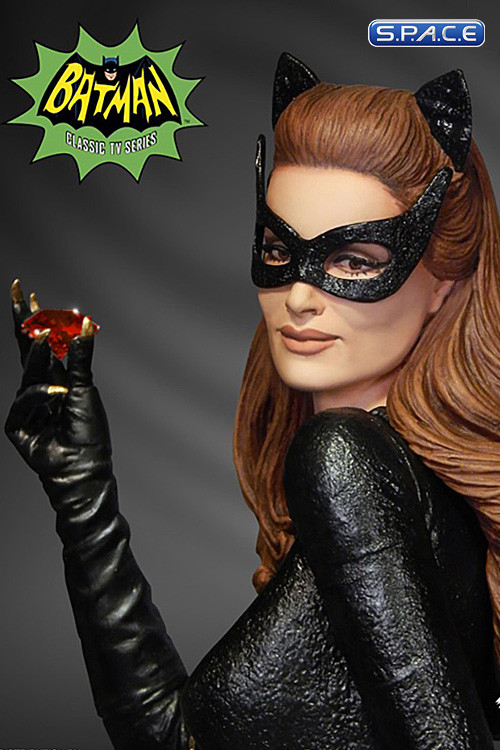 Catwoman Maquette Ruby Edition (Batman Classic Collection)