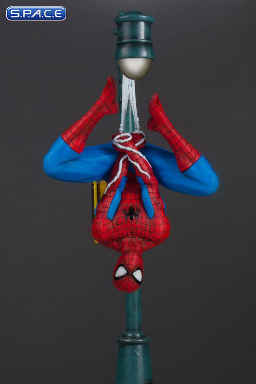 1/8 Scale Spider-Man Collectors Gallery Statue (Marvel)
