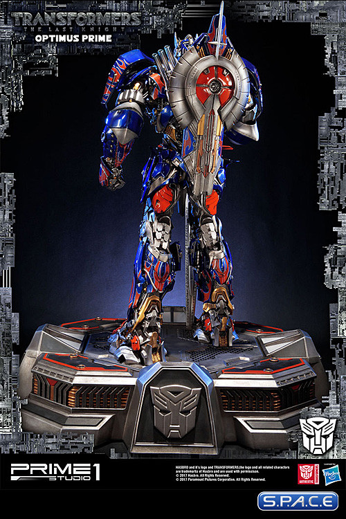 Optimus Prime Statue (Transformers: The Last Knight)