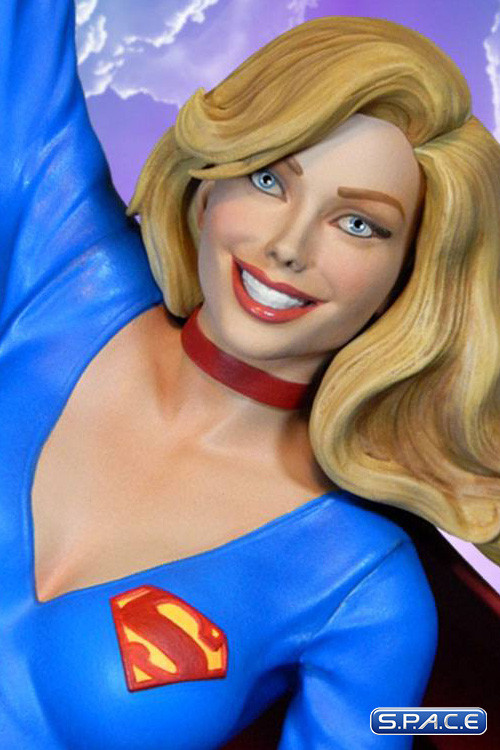 Supergirl Maquette (DC Comics)
