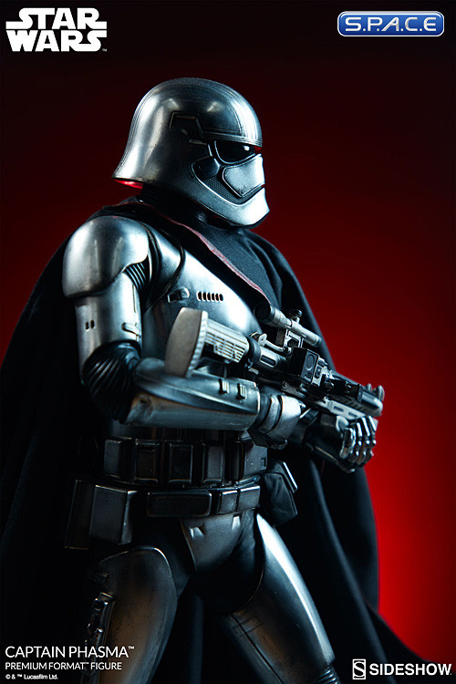 Captain Phasma Premium Format Figure (Star Wars - The Force Awakens)