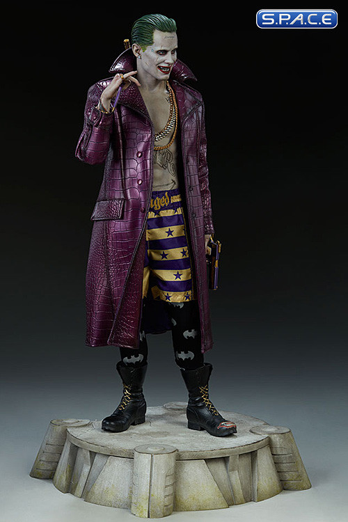 The Joker Premium Format Figure (Suicide Squad)