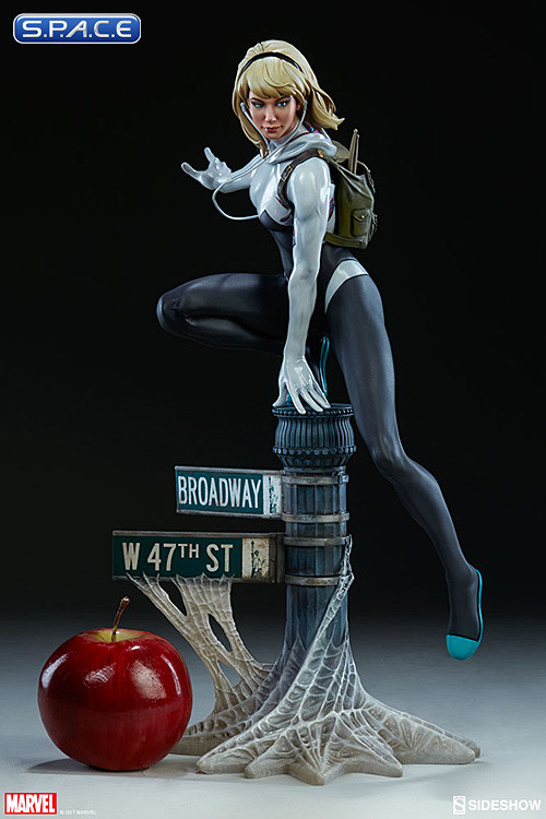Spider-Gwen Statue from Mark Brooks Spider-Verse Collection (Marvel)
