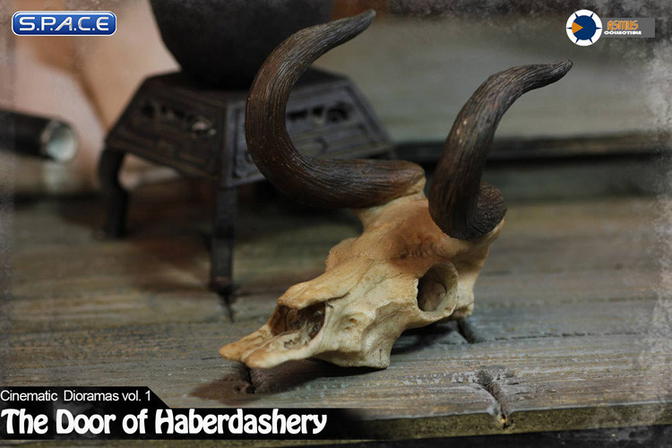 1/6 Scale The Door of Haberdashery Cinematic Diorama (The Hateful Eight)