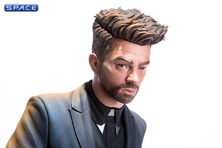Jesse Custer Statue (Preacher)