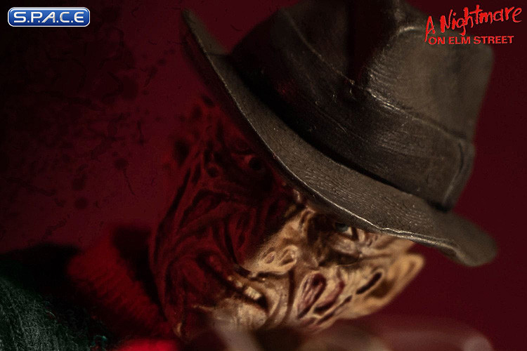 1/12 Scale Freddy Krueger One:12 Collective (A Nightmare on Elm Street)