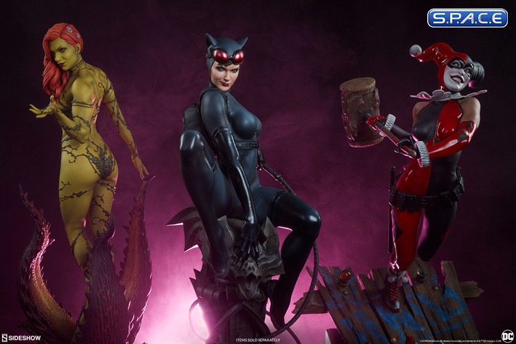 Catwoman Premium Format Figure (DC Comics)