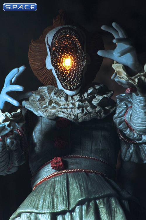 2017 Ultimate Dancing Clown Pennywise (Stephen Kings It)