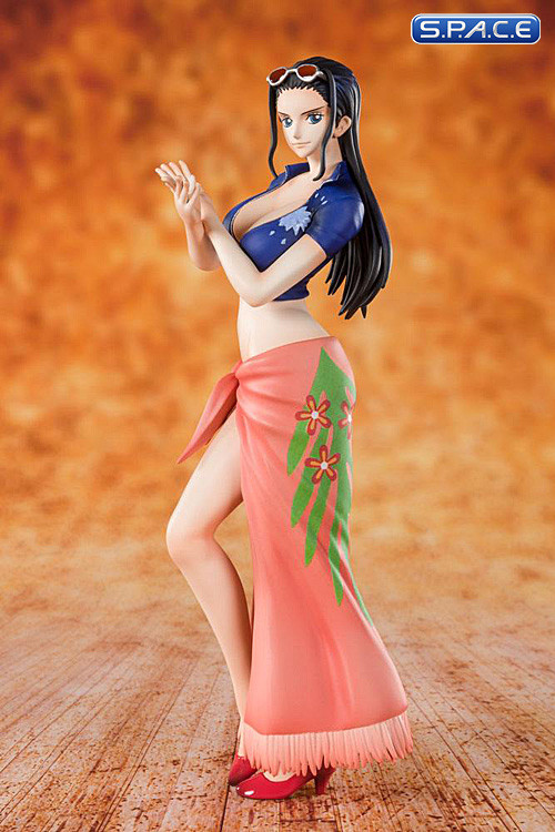 FiguartsZero Devil Child Nico Robin PVC Statue One Piece S P A C E 