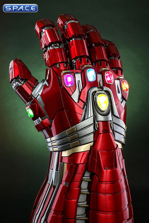 1:1 Nano Gauntlet Hulk Version Life-Size Masterpiece (Avengers: Endgame)