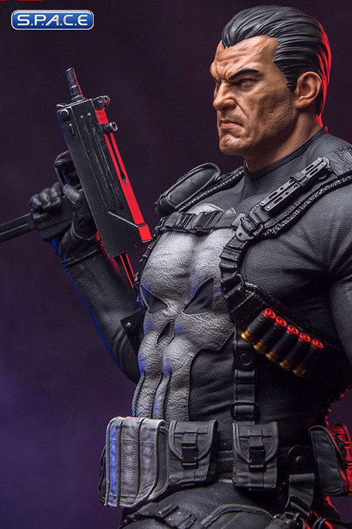 1/4 Scale The Punisher Legacy Replica Statue (Marvel)