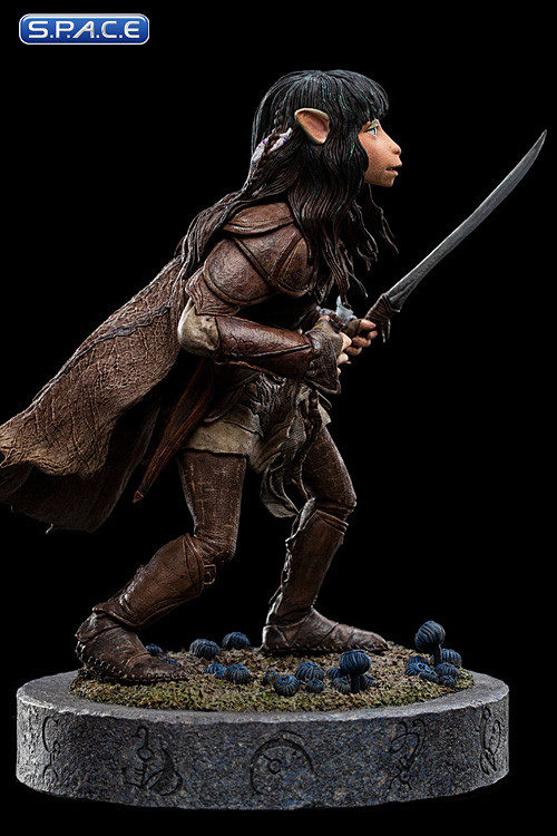 Rian the Gelfling Statue (The Dark Crystal: Age of Resistance)