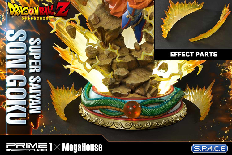1/4 Scale Super Saiyan Son Goku Mega Premium Masterline Statue (Dragon Ball Z)