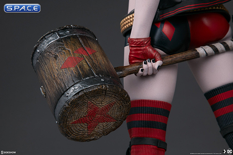 Harley Quinn - Hell on Wheels Premium Format Figure (DC Comics)