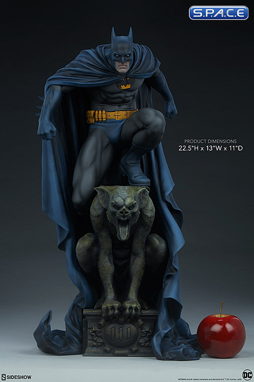 Batman Premium Format Figure (DC Comics)