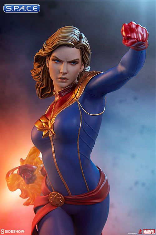 Captain Marvel Avengers Assemble Statue (Marvel)