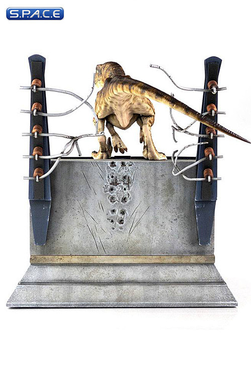 Breakout Raptor Statue (Jurassic Park)