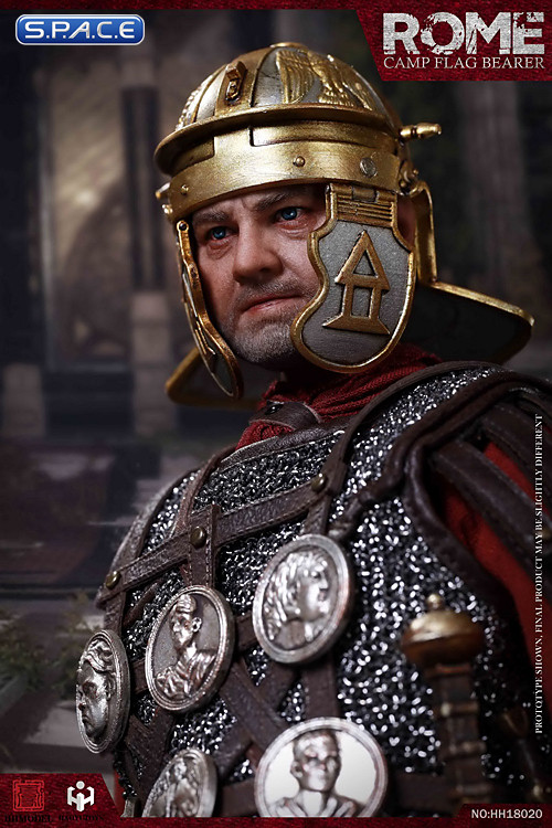 1/6 Scale Roman Camp Flag Bearer